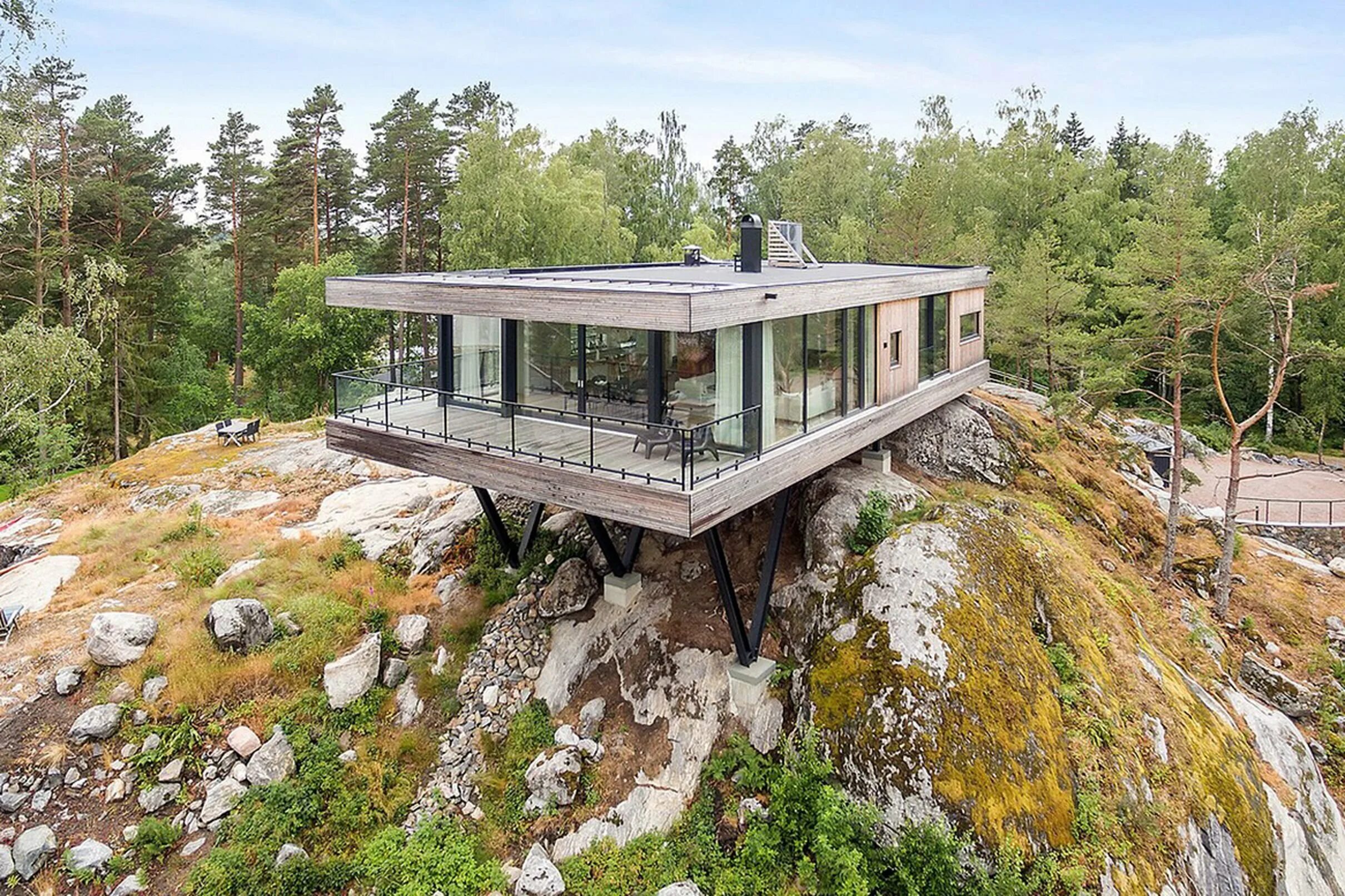 Современные скалы. Triangle Cliff House, Норвегия. Дом на скале Висконсин США. Спринг Грин дом на скале.