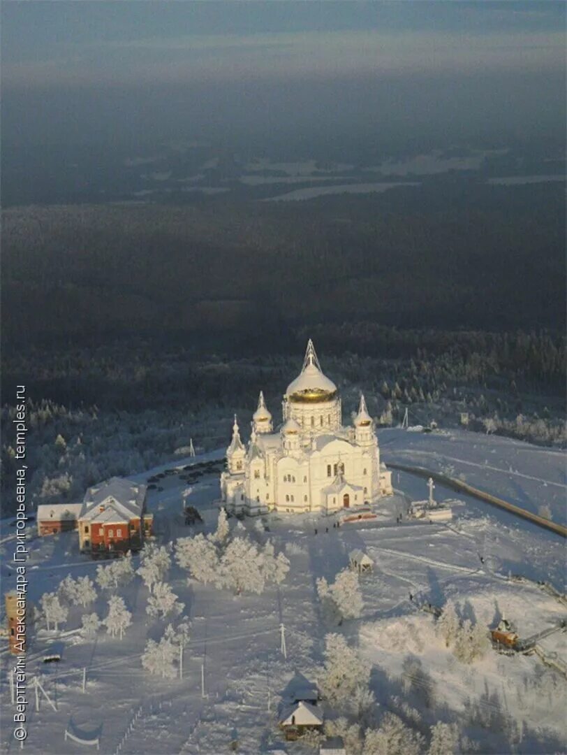 Белогорский Николаевский монастырь Пермский край. Уральский Афон Белогорский монастырь. Белогорье мужской монастырь Пермский край. Белая гора Пермь монастырь.