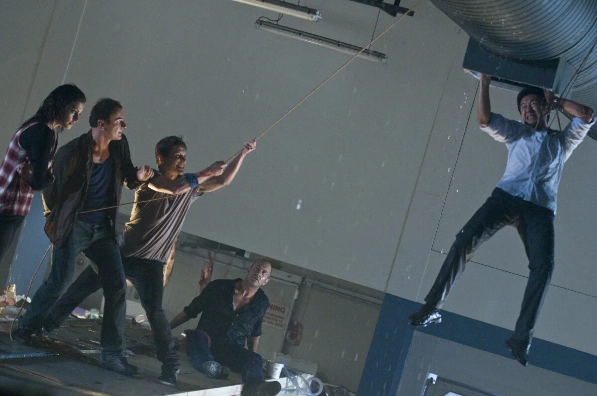 завьер сэмюэл цунами 3д. кино цунами 3д. цунами 3d 2011. цунами фильм 2011. цунами фильм 2011.