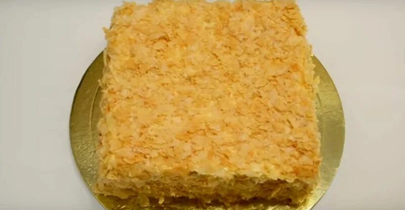 заварной крем для наполеона со сгущенкой. наполеон из слоеного теста. наполеон домашний из слоеного теста со сгущенкой. слоеный торт. наполеон домашний из слоеного теста со сгущенкой.