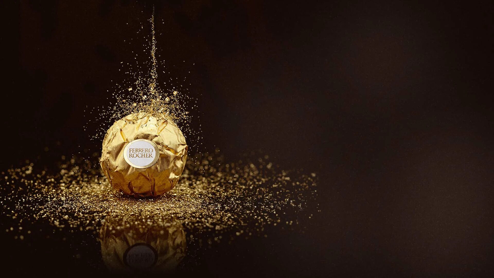 Реклама ферреро роше. Реклама конфет Ферреро Рош. Ferrero Rocher реклама. Ferrero Rocher конфеты реклама. Ферреро Роше Эстетика.