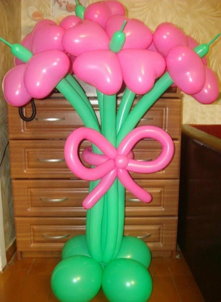 Сделать поделки из шаров. Букет из шаров. Фигуры из воздушных шаров. Цветы из шариков. Цветы из шариков воздушных.