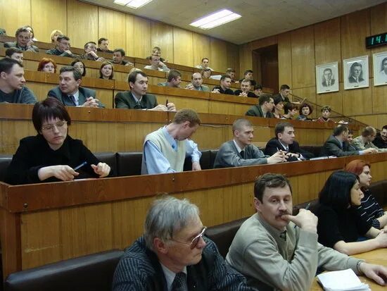 Ученые мгу. Аспирант мгу. Преподователи в мгу огарёва. Институт механики и энергетики мгу им н п огарева. Ученый.