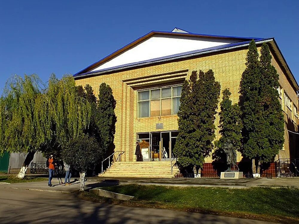 Хвалынск музей. Краеведческий музей хвалынск. Краеведческий музей хвалынск. Хвалынск краеведческий. Мук хвалынский краеведческий музей, хвалынск.
