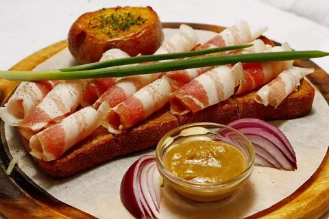 Сало с луком