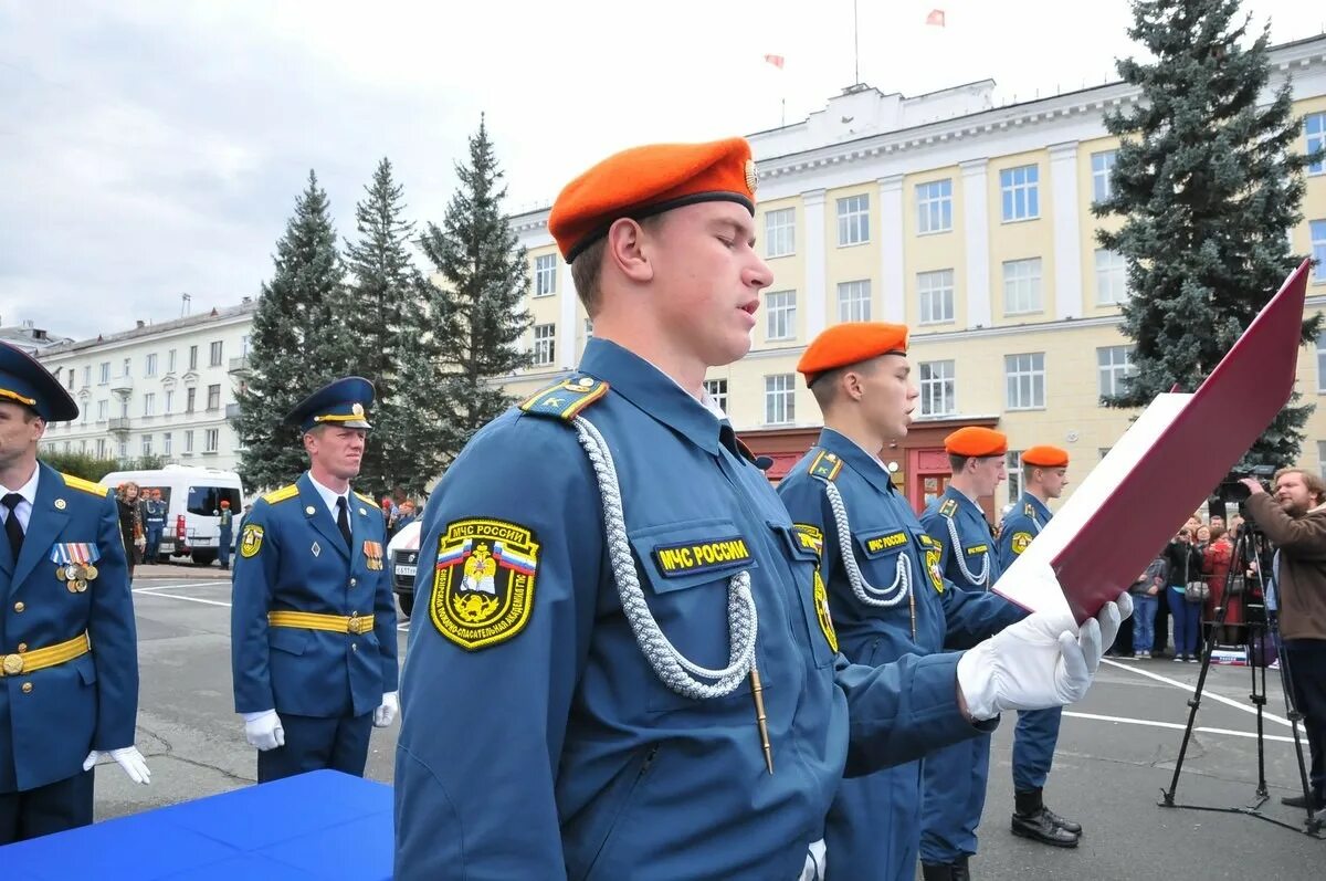 Сайт пожарно спасательной академии. Сибирская Академия МЧС Железногорск. Сибирская пожарно-спасательная Академия ГПС МЧС России. Пожарно-спасательная Академия Железногорск. СПСА Академия МЧС Железногорск.