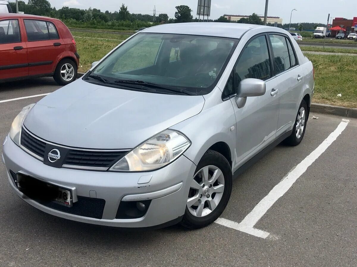 Купить тииду 2008 года. Ниссан Тиида 2008. Ниссан Тиида 2008г. Nissan Tiida1.6 2008. Ниссан Tiida 2008 года.