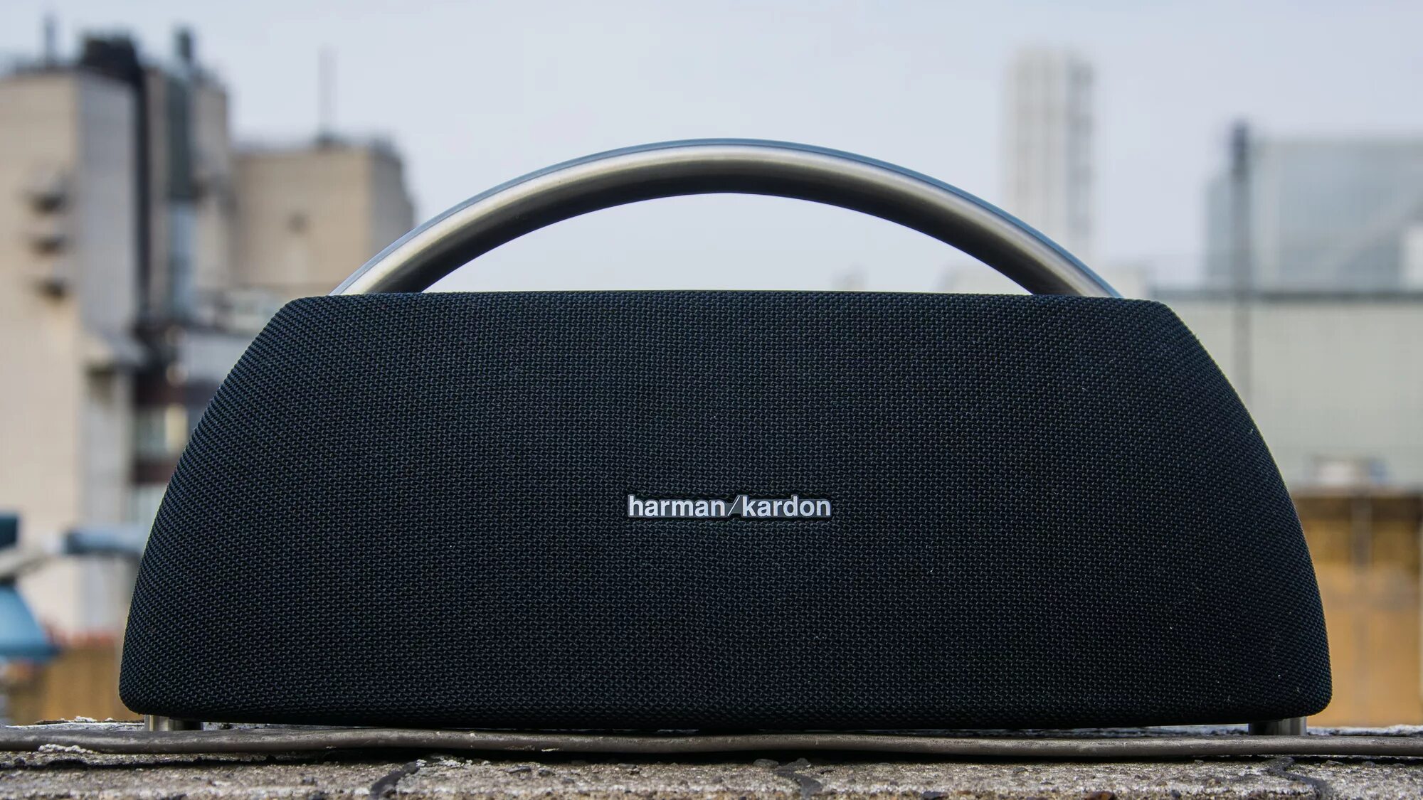 Hi go play. Harman kardon go play 2. Hi go play. Hi go play. Колонка harman kardon go play.