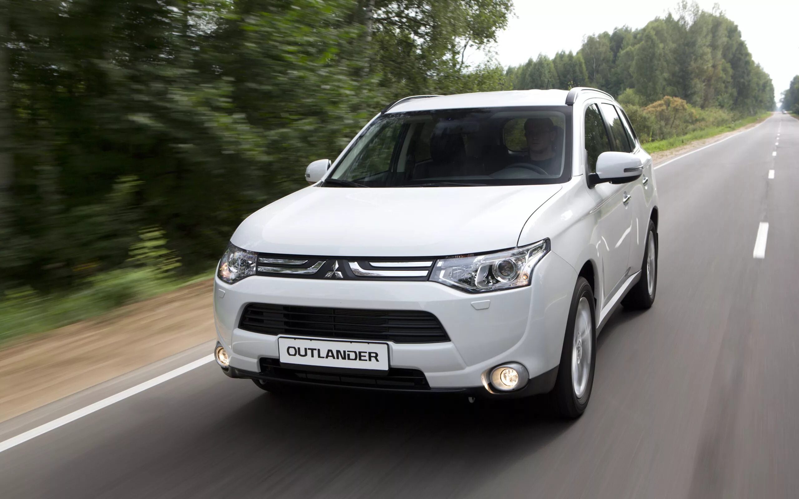 Мицубиси аутлендер московская область. Mitsubishi Outlander 2013. Митсубиси Аутлендер 2012. Митсубиси Аутлендер производитель. Митсубиси Аутлендер 2013 серый.