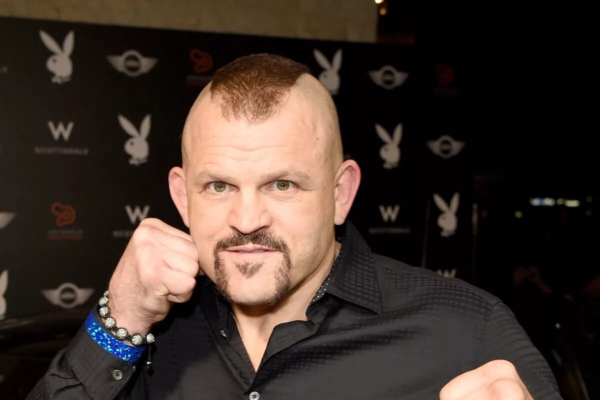 Чак лиддел фото. Chuck liddell. Чак лидделл. Чак лидделл. Чак лидделл стрижка.