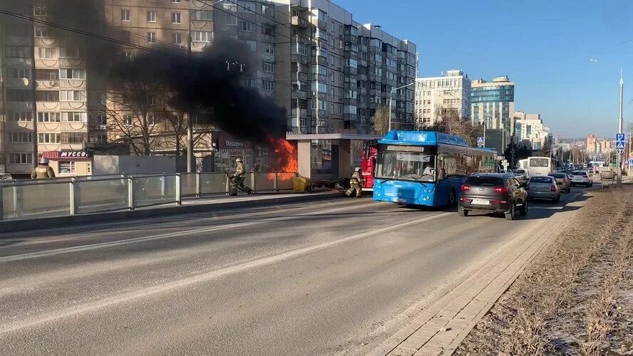 5 августа 27. Улица Щорса Белгород. Остановка 5 августа Белгород. Белгород улица Щорса пробка. Остановка Щорса Белгород.