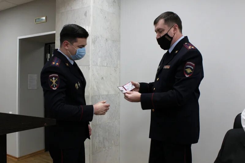 Дальний полицейские казань. Отдел полиции 6 казань. 6 отдел казань. 6 отдел казань. Казанский почтамт.