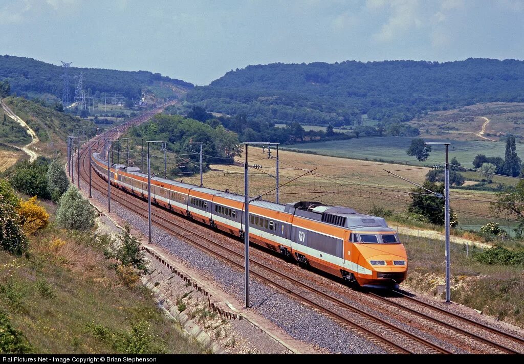 French train. Французские скоростные поезда TGV. Французский поезд TGV. Поезд TGV Франция. SNCF Франция железная дорога.