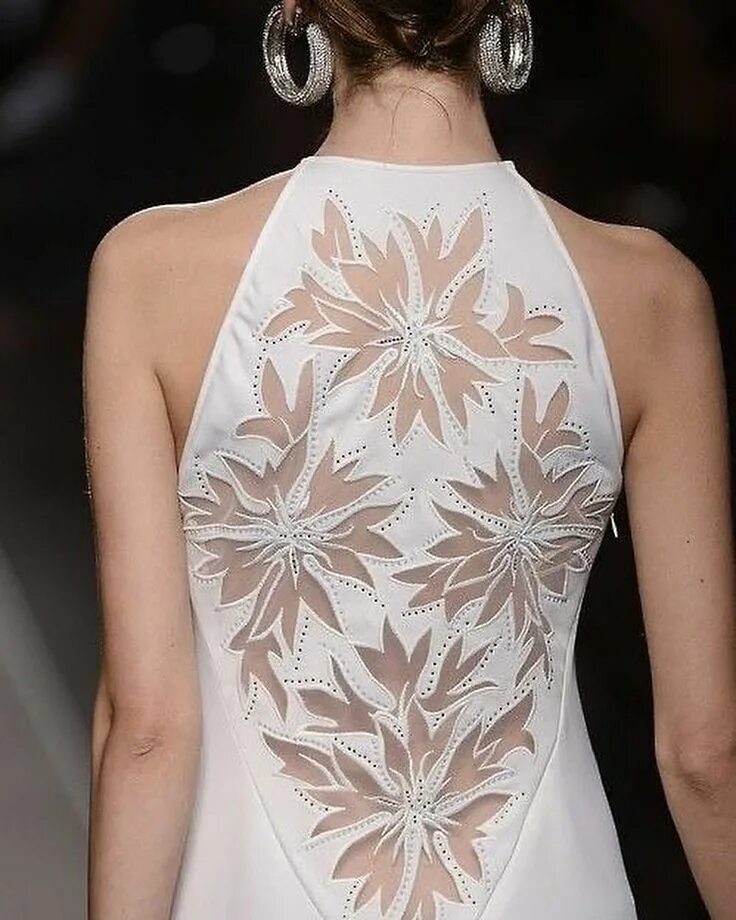 Платье с декором. Хараджуку герл. Украшения для платья. Decora dress. Платье цветок.