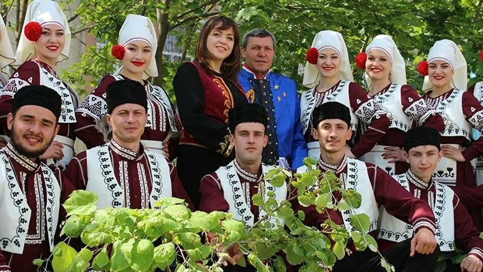 Гагауз национальность какая. Народы молдавии гагауз. народности молдавии гагаузы. вероисповедание гагаузов. гагаузы и молдаване.