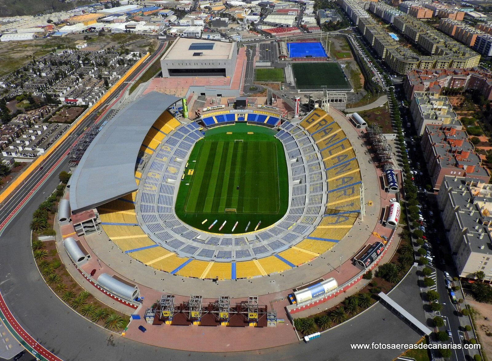 Лас Пальмас стадион. Стадион ФК Лас Пальмас. Эстадио де Гран Канария. Лас Пальмас де Гран Канария стадион.