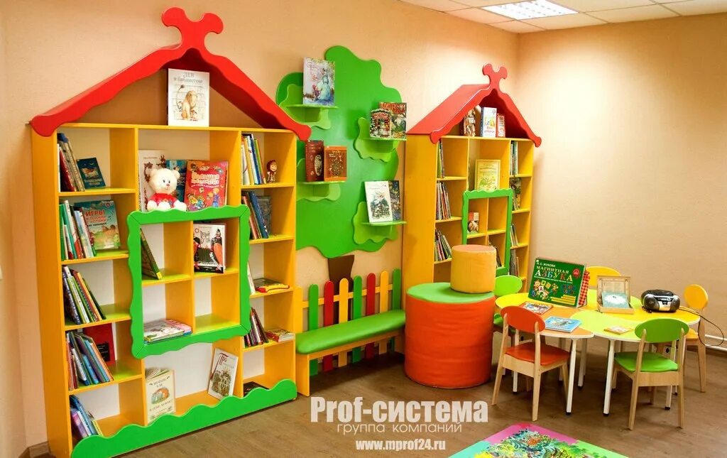 Стеллажи для детского сада. Стеллажи для детской библиотеки. Игровая мебель для детского сада. Необычная мебель для детского сада.
