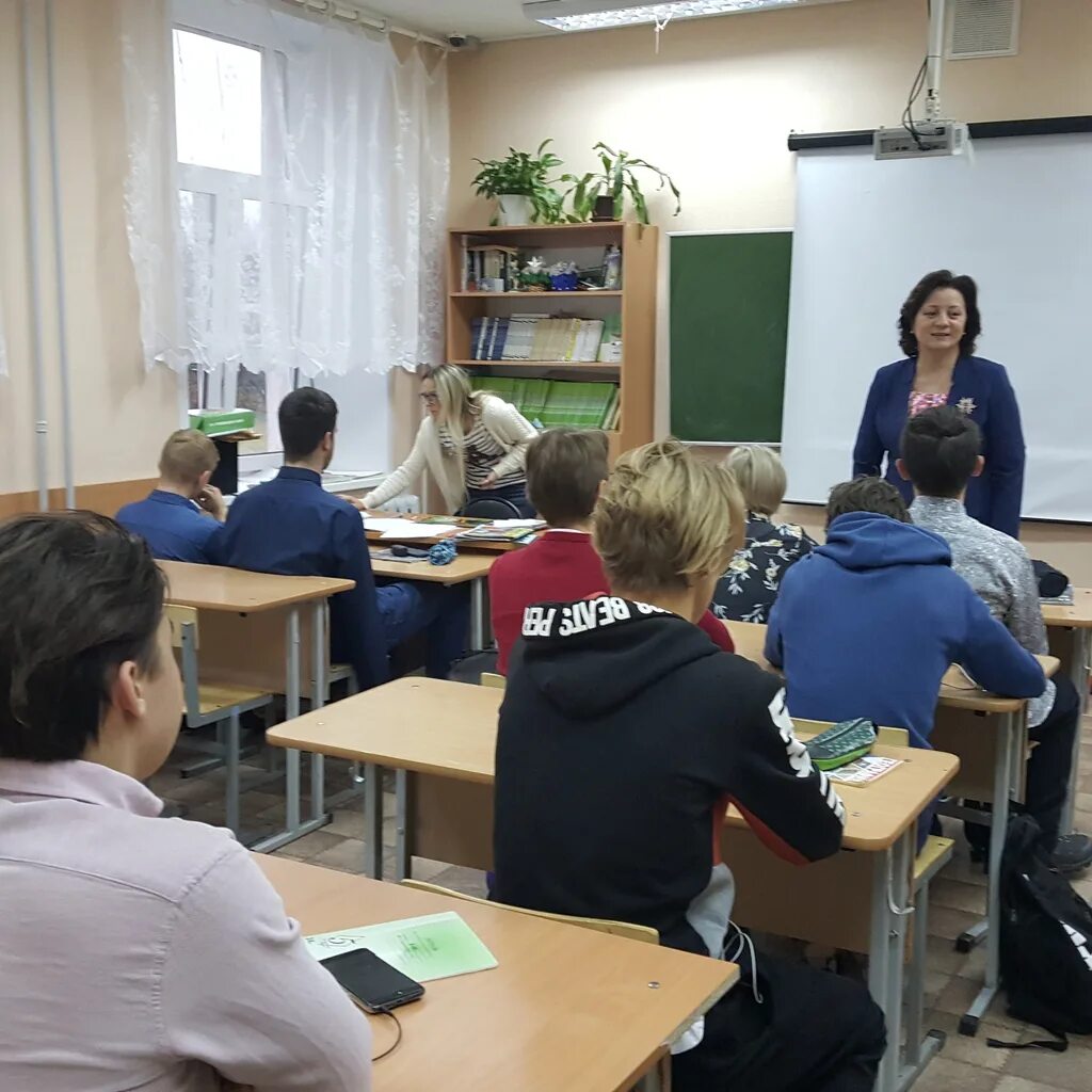 Державинский лицей Петрозаводск. Державинский лицей Петрозаводск преподаватели. Державинский лицей учителя. Державинский лицей Петрозаводск внутри. Сайт университетского лицея петрозаводск