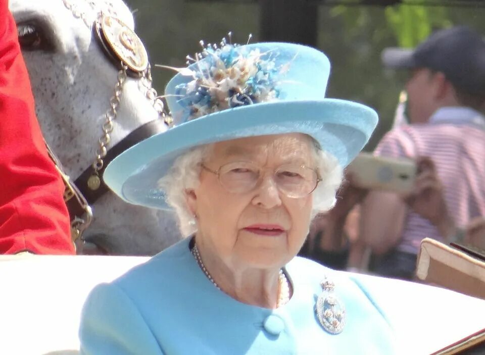 Карта перепутья hollow knight. Ателье райзы: королева тьмы и тайное пристанище. Завтрак елизаветы 2. Hollow knight системные требования. Кристальный пик карта.