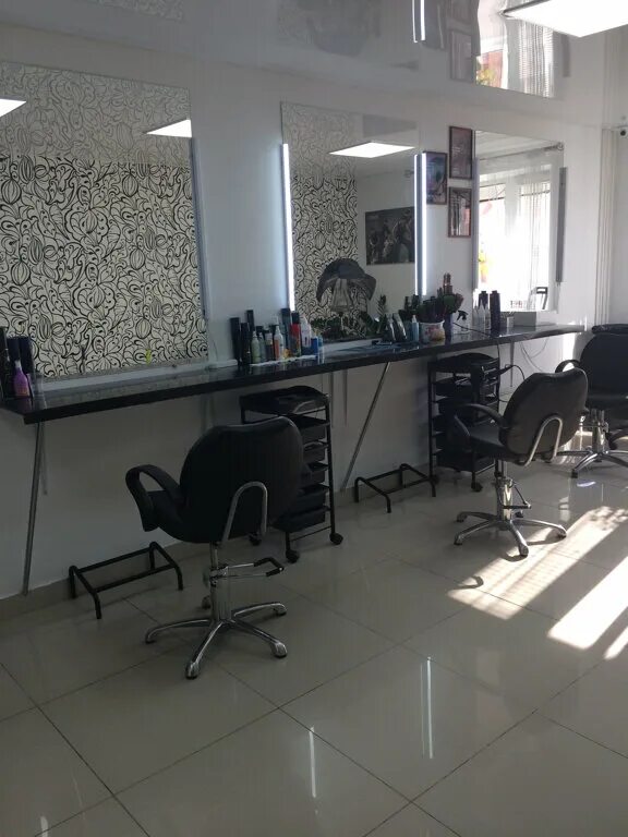 парикмахерская. парехмарский. салон парикмахерской. дизайн салона красоты. дом быта парикмахерская.