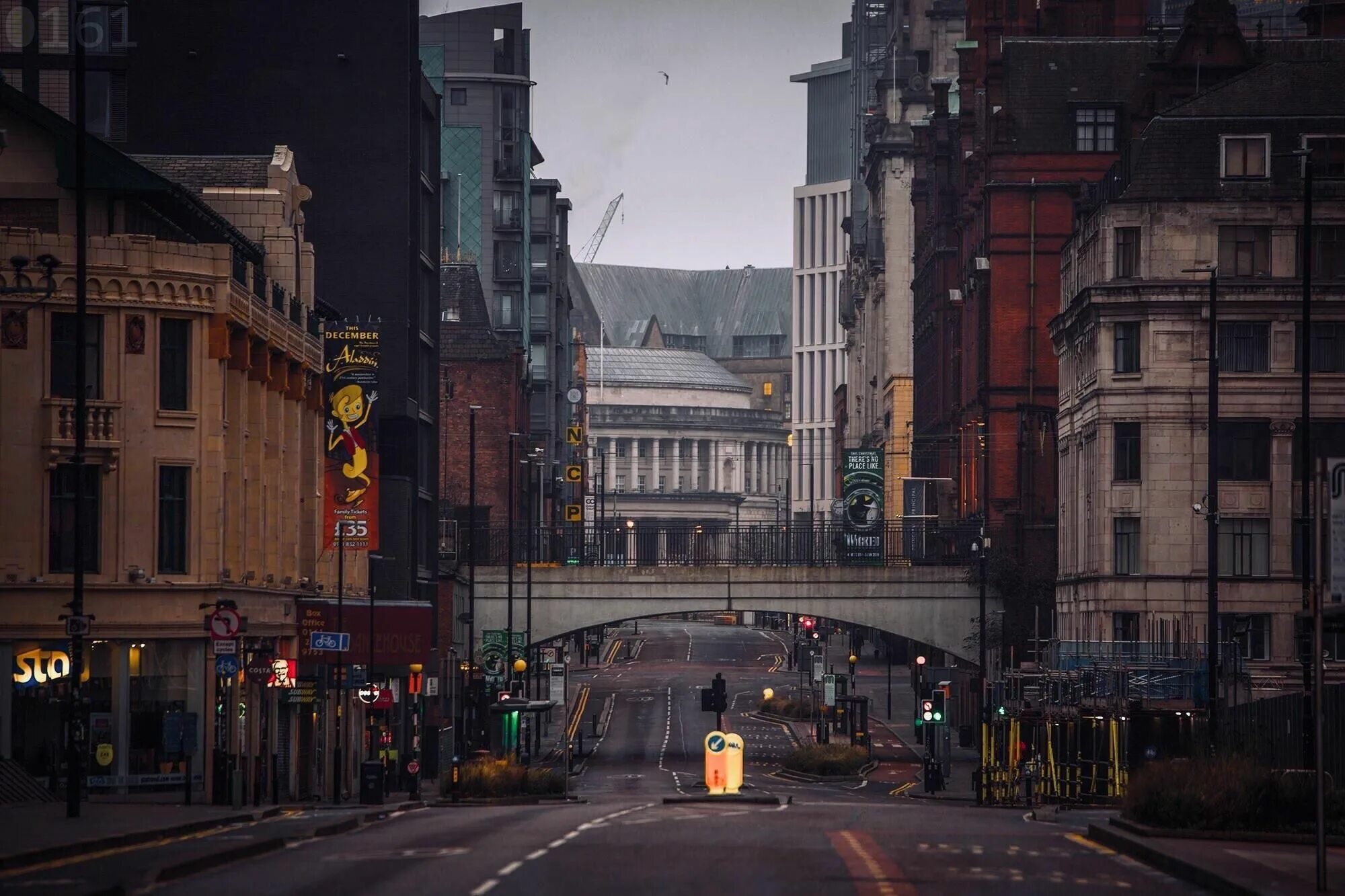 Oxford manchester. Манчестер архитектура. Oxford manchester. Покрытие железнодорожной станции «oxford road station», манчестер, англия, 1960. Manchester oxford road.