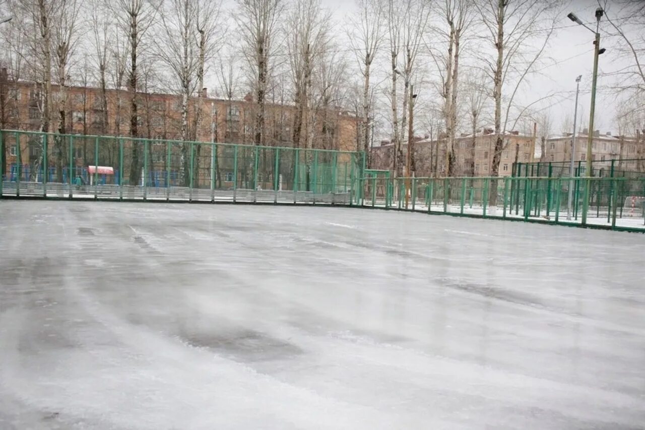 Катание череповец. Центральный городской каток череповец. стадион металлург череповец. стадион металлург череповец каток. катание на коньках череповец стадион металлург.