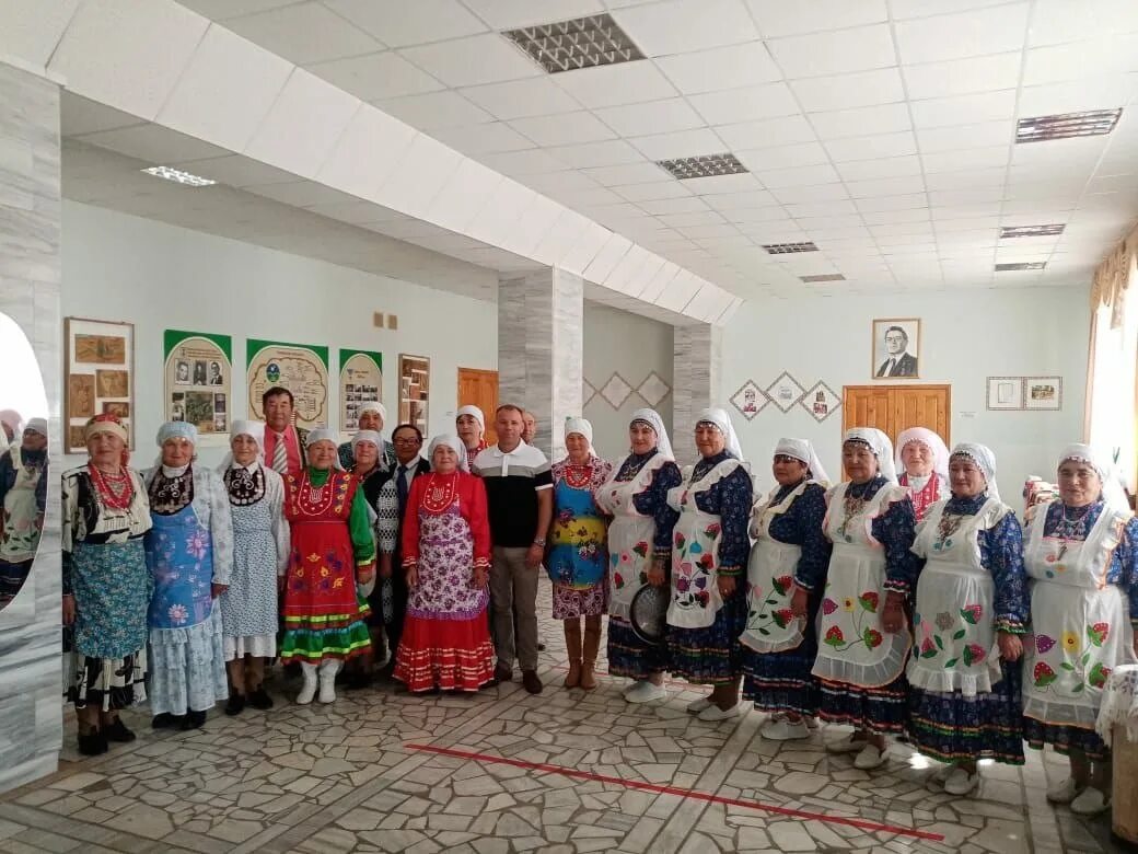 Сайт канлы туркеевская библиотека. Канлы-Туркеево Буздякского района. Село Канлы-Туркеево. Районный дом культуры Буздяк. Буздякский район д Канлы Туркеево.