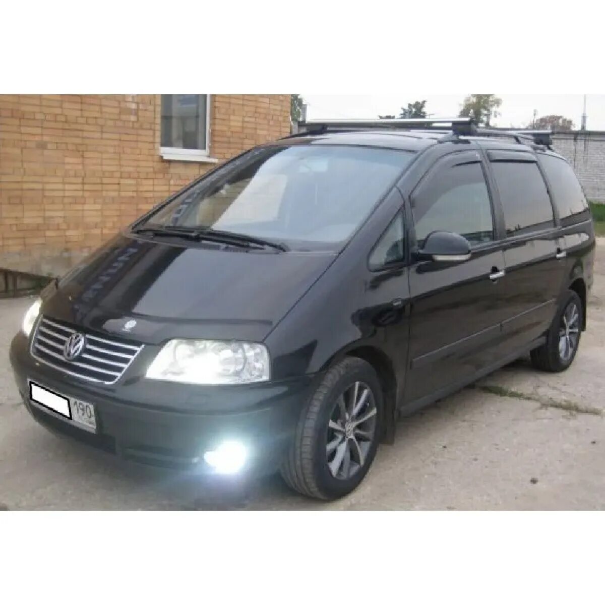 Фольксваген шаран 1 купить. Volkswagen Sharan ветровики. VW Sharan 1996. Volkswagen Sharan 2 дефлекторы. Фольксваген Шаран 2009 ветровик.