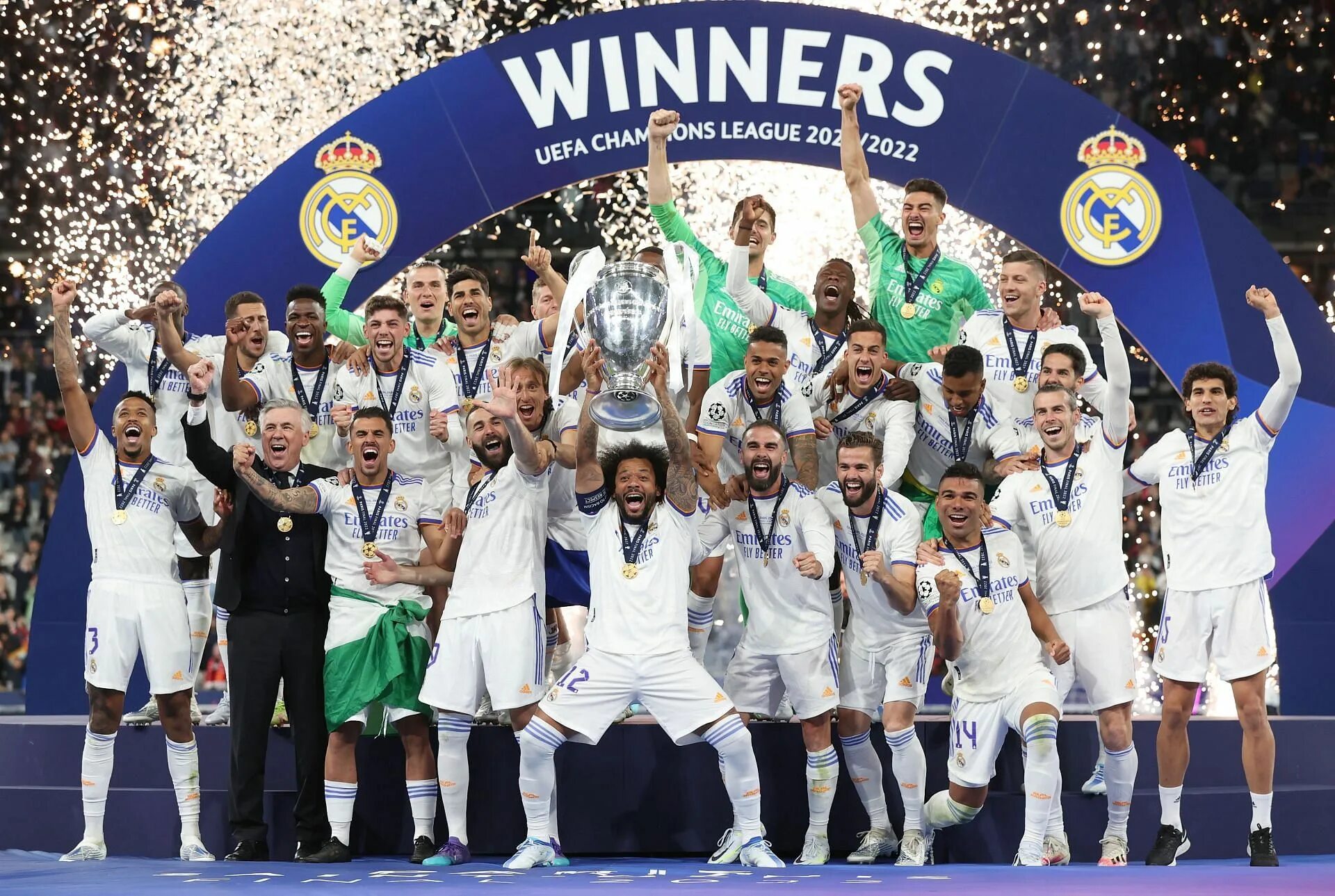 Реал Мадрид чемпион 2022. Реал Ливерпуль финал 2022. Реал Мадрид Champions League. Real Madrid UEFA Champions League 2022.