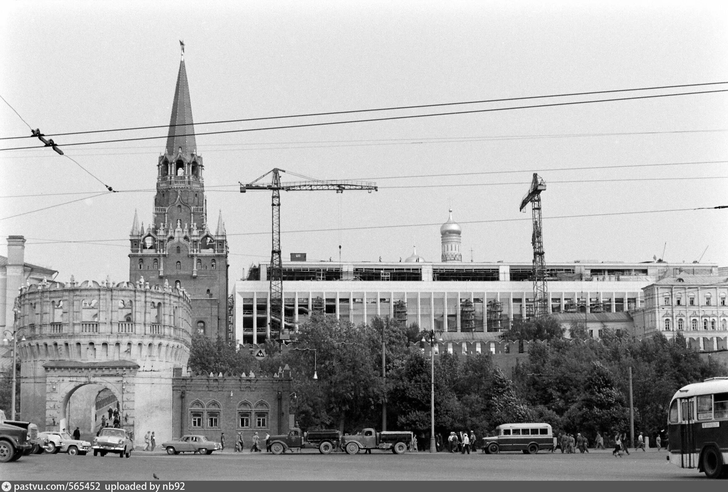 Дворец съездов в Кремле. Государственный Кремлёвский дворец СССР. Кремлёвский дворец съездов 1961. Кремлёвский дворец съездов, Москва, м. Посохин, 1961.