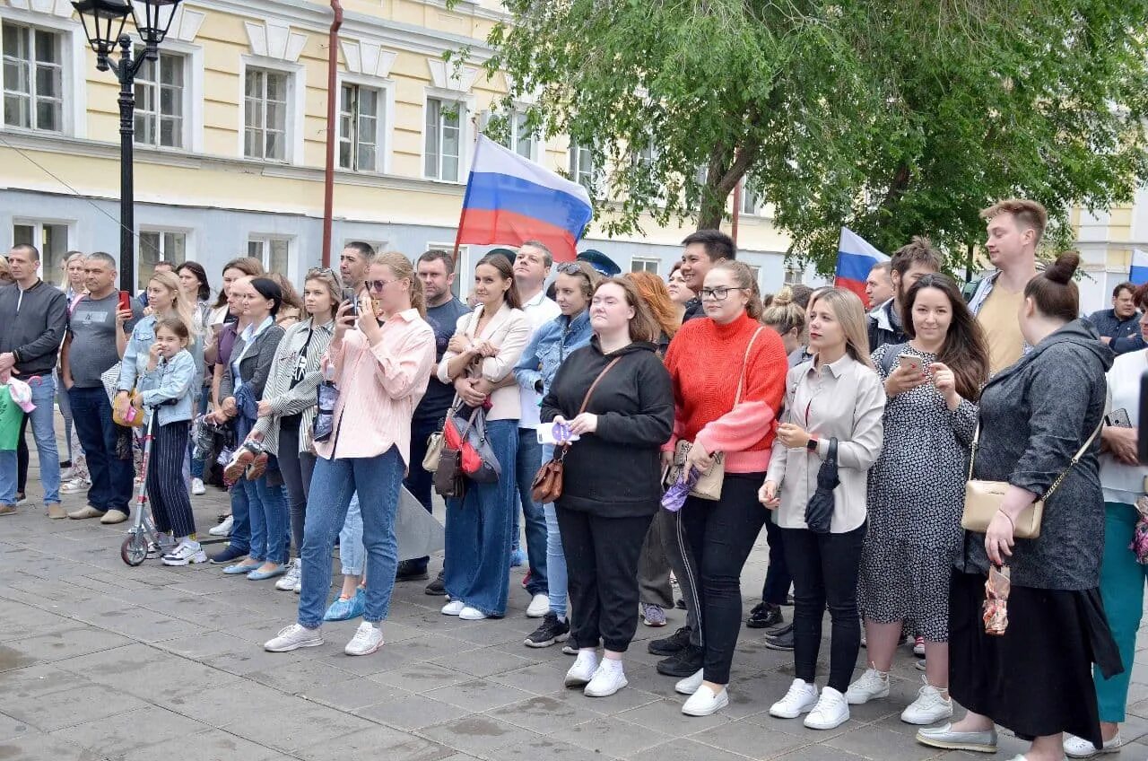 День города Оренбург. Оркестр Оренбург на день города на Беловке у памятника Пушкина. Оркестр Оренбург на день города на Беловке. Фото Беловки Оренбург.