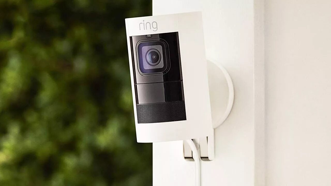 Камера видеонаблюдения на окно. Умная камера Ring. Smart Home камера. Smart Home gadgets. Камера через окно