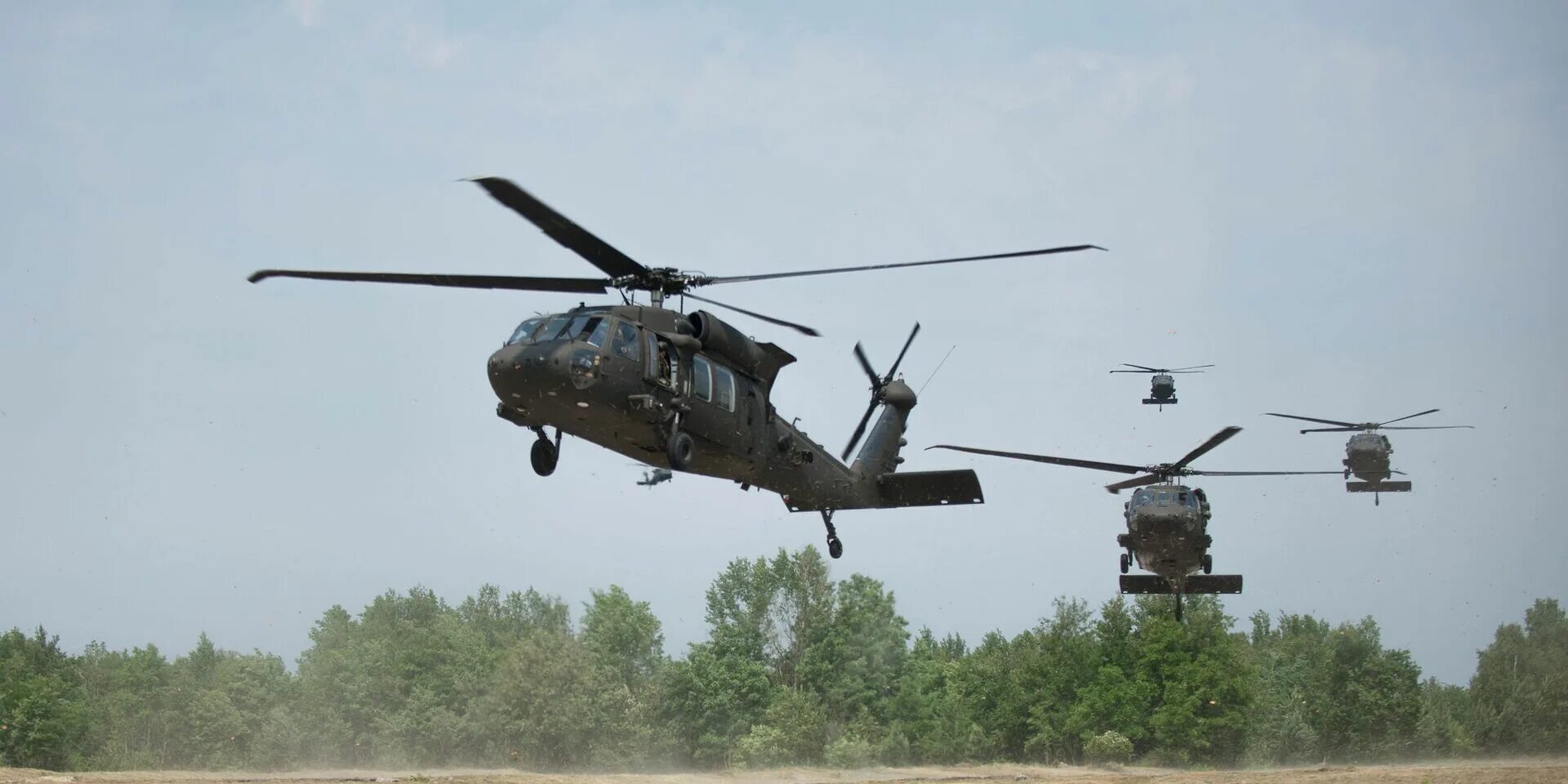 8 апр 2023. Вертолет. Боевые вертолеты. Военные вертолеты НАТО. Вертолет НАТО В Латвии.
