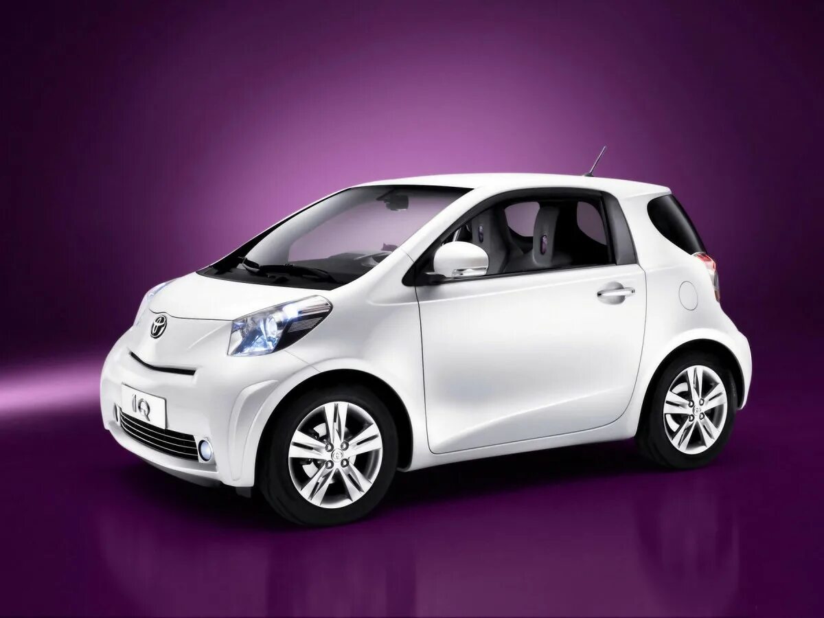 Малолитражки машины автомат марки. Toyota IQ 2008 - 2011. Toyota IQ 2021. Toyota IQ kgj10. Toyota IQ 2009.