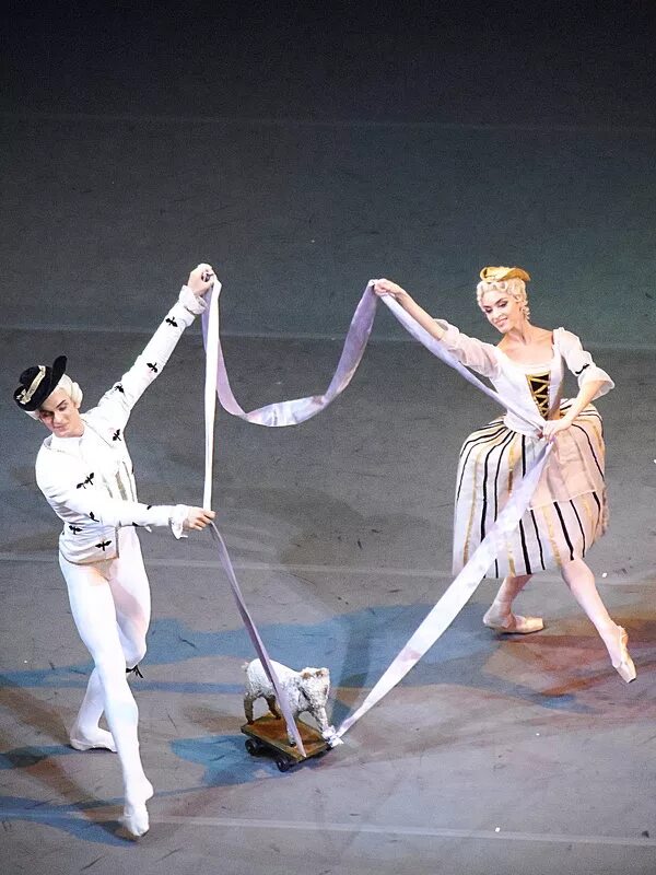 балет щелкунчик танец пастушков. чайковский танец пастушков. чайковский щелкунчик танец пастушков. танец пастушков из балета щелкунчик. балет щелкунчик танец пастушков.