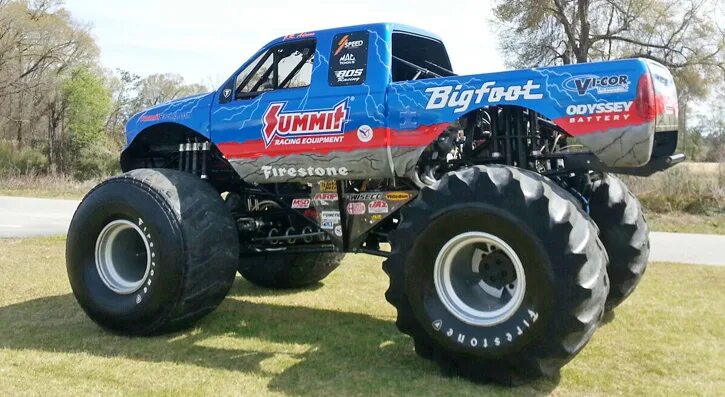 Как называется бигфут. Fusion ford бигфут. monster truck 1998. додж бигфут. ford monster truck bigfoot.