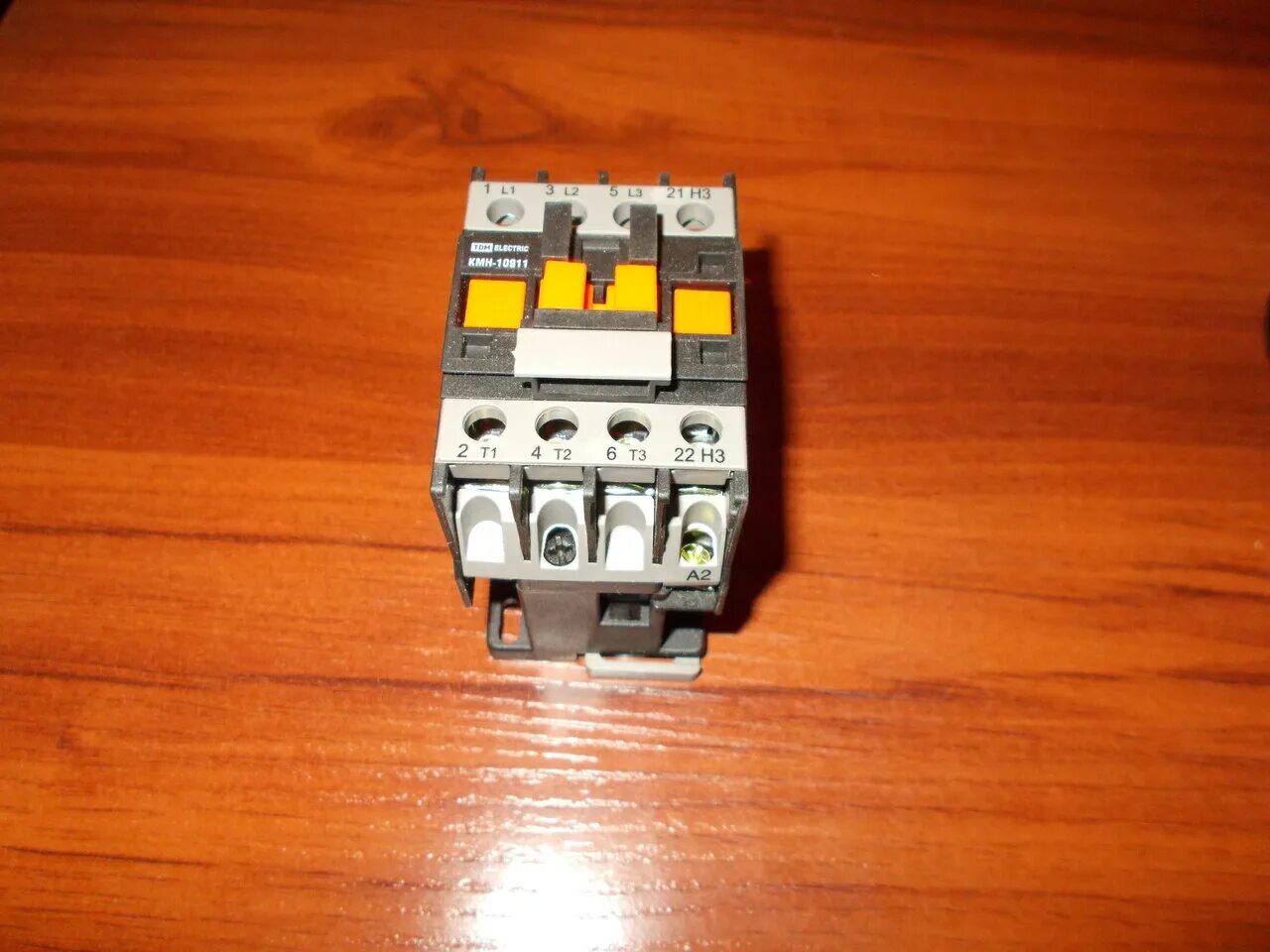 Кмн-1121- 220в. Кмн-46512 65а. Контактор tdm sq0708-0014. Кмн. Кмн-22510 25а 230в/ас3 1но tdm.