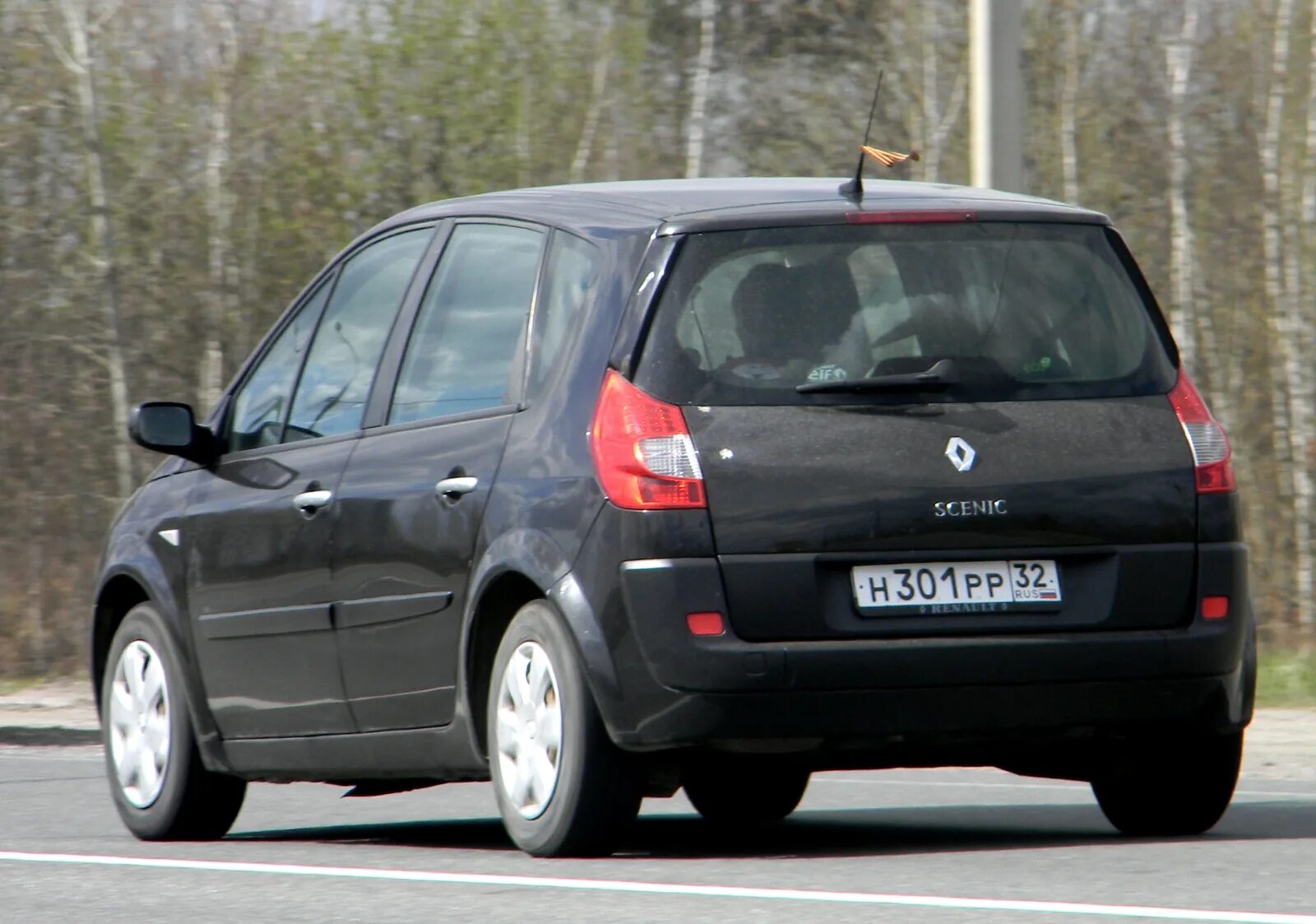 Рено Сценик 2 черный. Renault Scenic 2 черный цвет. Рено Сценик темно серый. Сценик 2 черный спереди. Купить сценик в россии