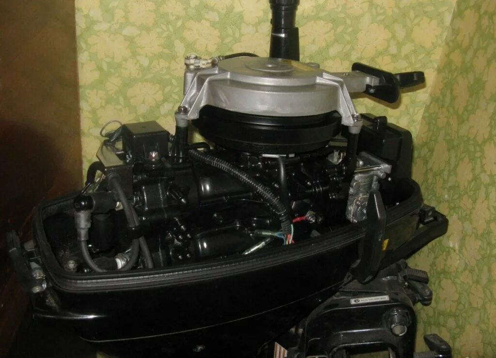 Купить сузуки 40. Suzuki dt15. Мотор Сузуки ДТ 15. Suzuki dt15 2002. Suzuki dt15s м1101.