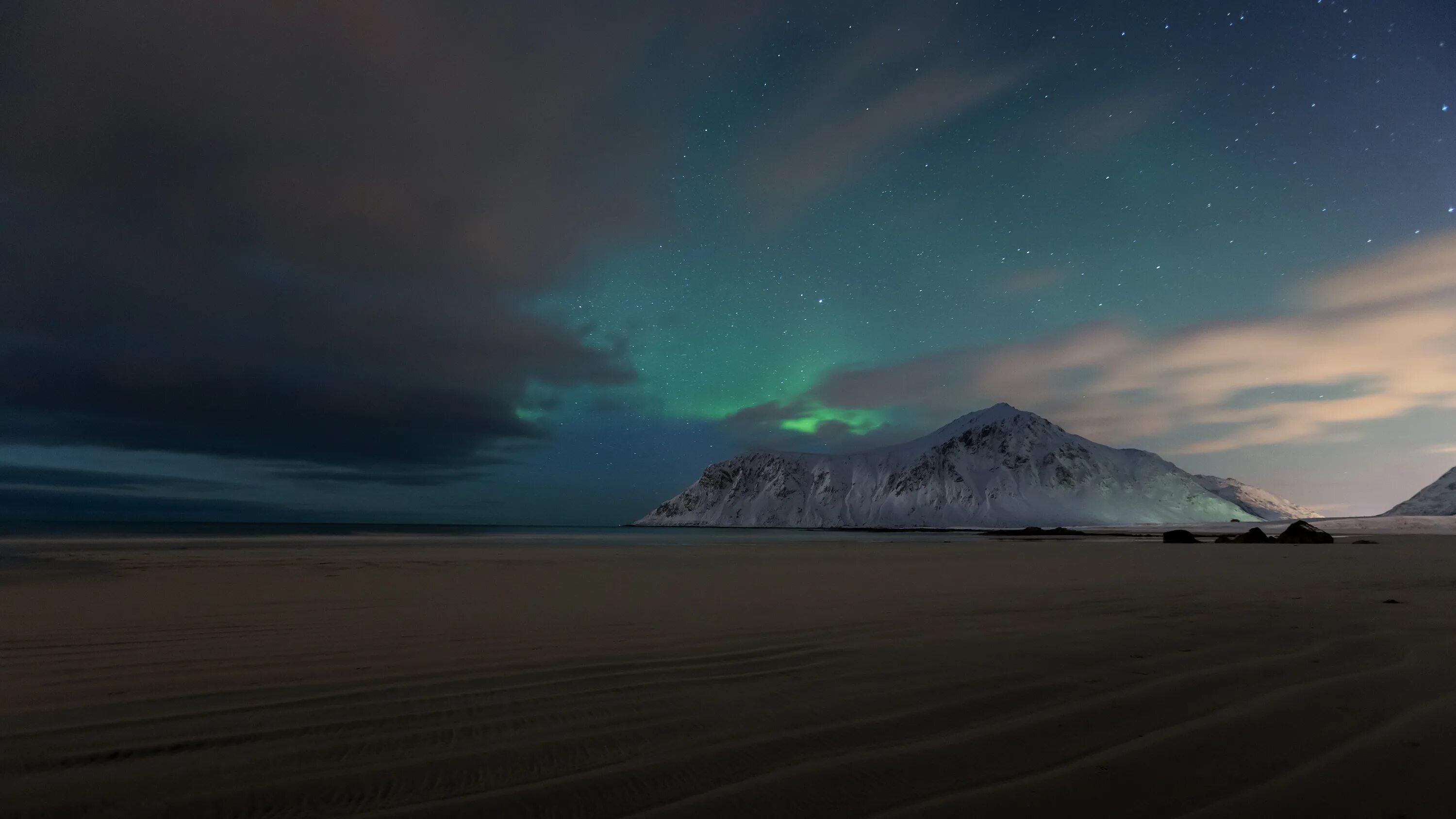 S8 aurora