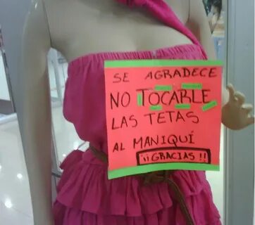 Se deja tocar las tetas