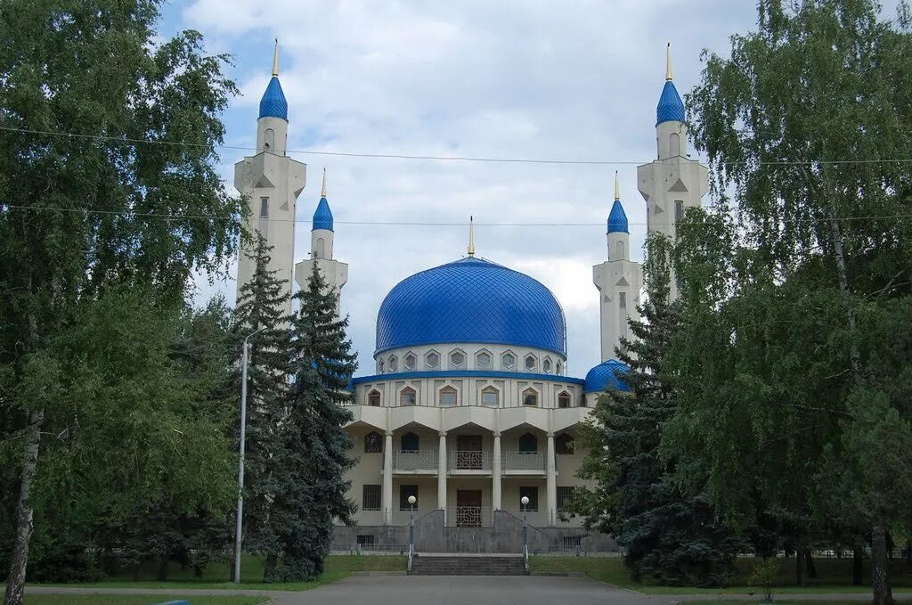 Майкоп главное. Республика Адыгея мечеть Майкоп. Адыгея достопримечательности мечеть Майкопа. Стэлла Адыгея Майкоп. Соборная мечеть Майкопа Майкоп.