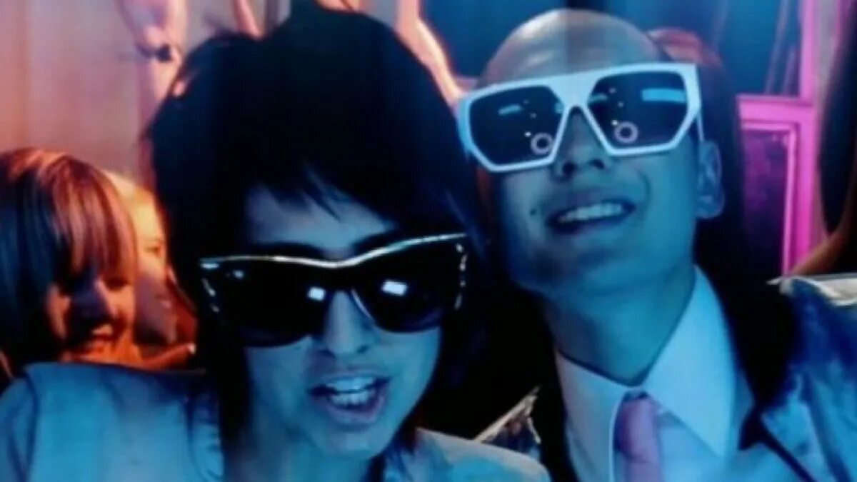 Movement like a g6. Far East Movement like a g6. Like a g6 far East Movement, the Cataracs, Dev. Like a g6 клип. Dev like a g6.