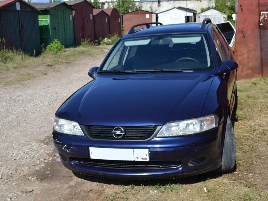 Авито вектра б. Opel Vectra b универсал синий. Vectra 1999. Краска на Опель Вектра б 1999г синия. Опель Вектра 1999 универсал 1.8 отзывы.