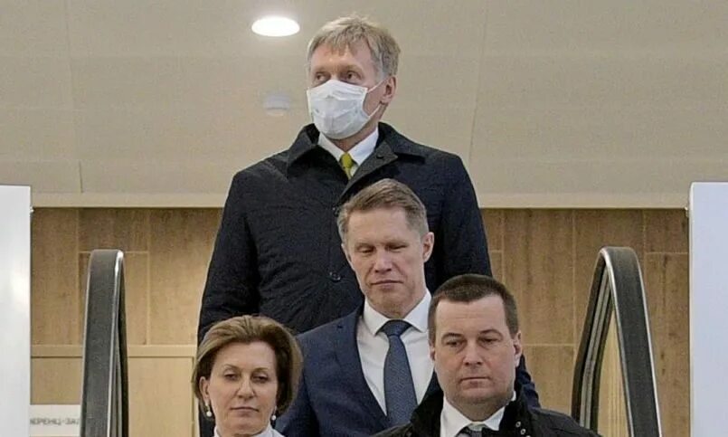 Пресс-секретаря президента россии дмитрия пескова. Секретарша путина. Мать дмитрия пескова. Песков журналист архангельск. Проценко главврач коммунарки.