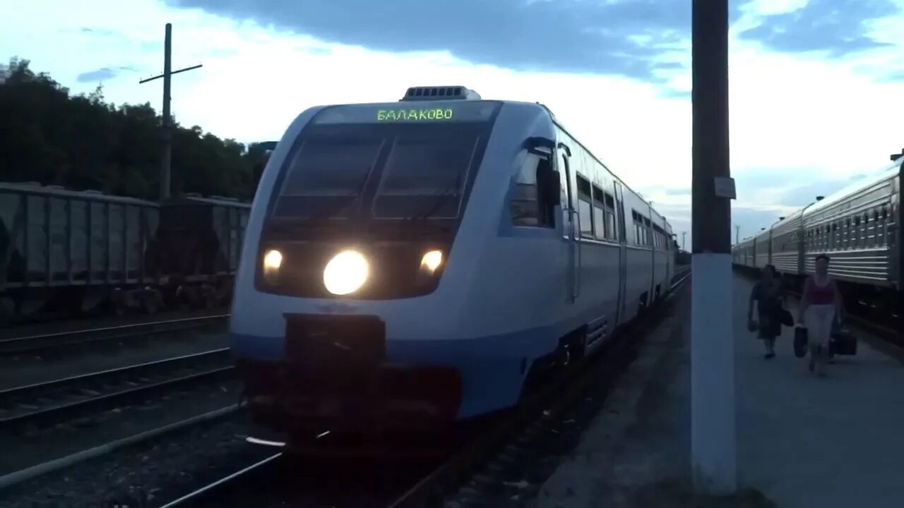 Вольск станция вольск-2. Железнодорожная станция вольск 2. Вольск 2 станция. Железнодорожный вокзал вольск 2. Ржд вольск 2.