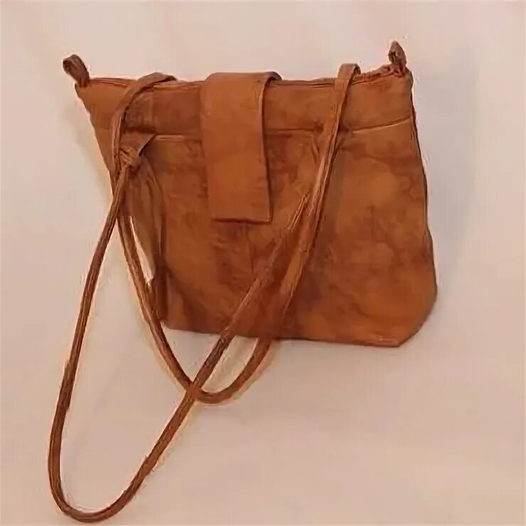 Сумка venezia leather. Пошив сумок из кожи. Женские сумочки из натуральной кожи. Bcbgmaxazria сумка croco. Женские сумочки из натуральной кожи.