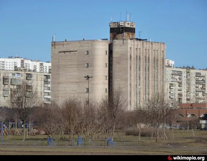 Атс санкт петербург. Улица Подвойского (Санкт-Петербург). АТС Санкт-Петербурга. Здание АТС. Телефонная станция здание.