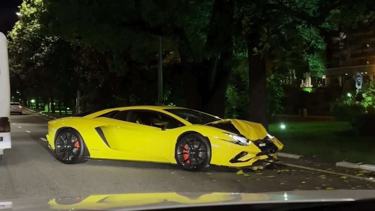 Ламборгини в сочи авария. Lamborghini aventador сочи авария. Ламборгини в сочи. Ламборгини в сочи авария. Автосалон ламборджини.