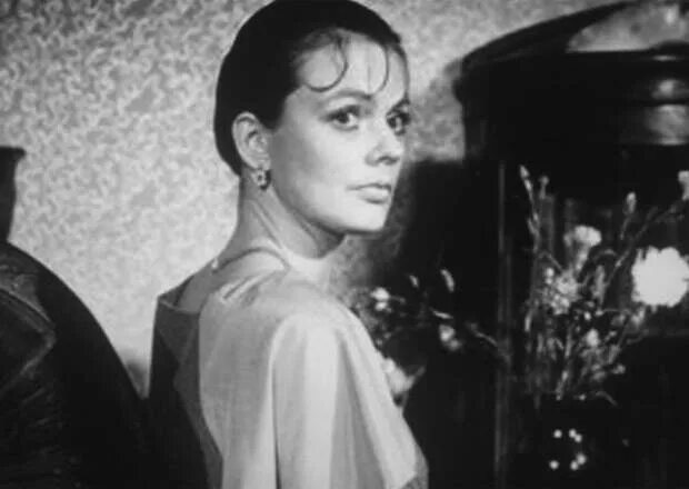 У Девушки Болтается Грудь – Двадцатый Век (1976)